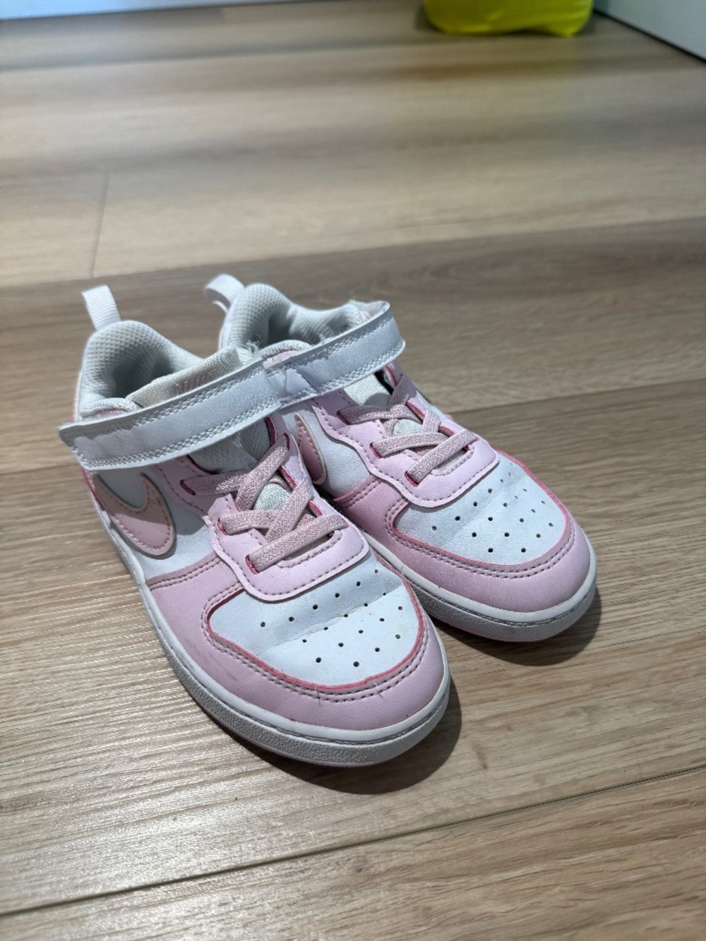 Nike kids shoe